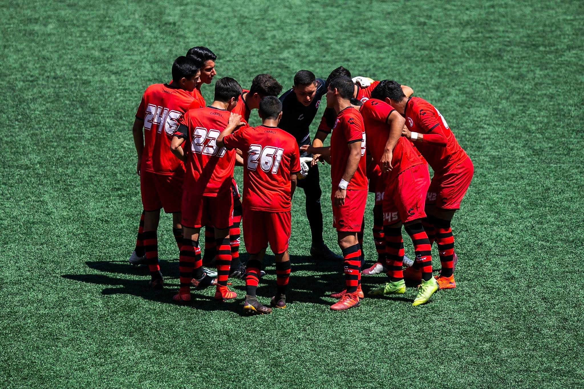 Equipo de Xolos de Tijuana antes de un partido